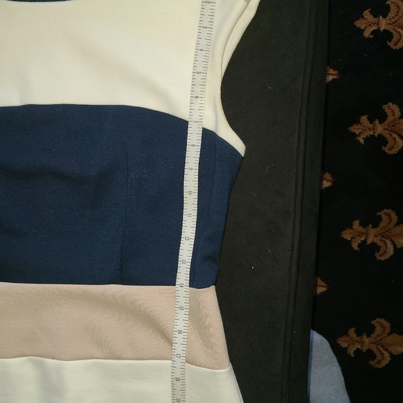 Dress - Picture 6 of 8